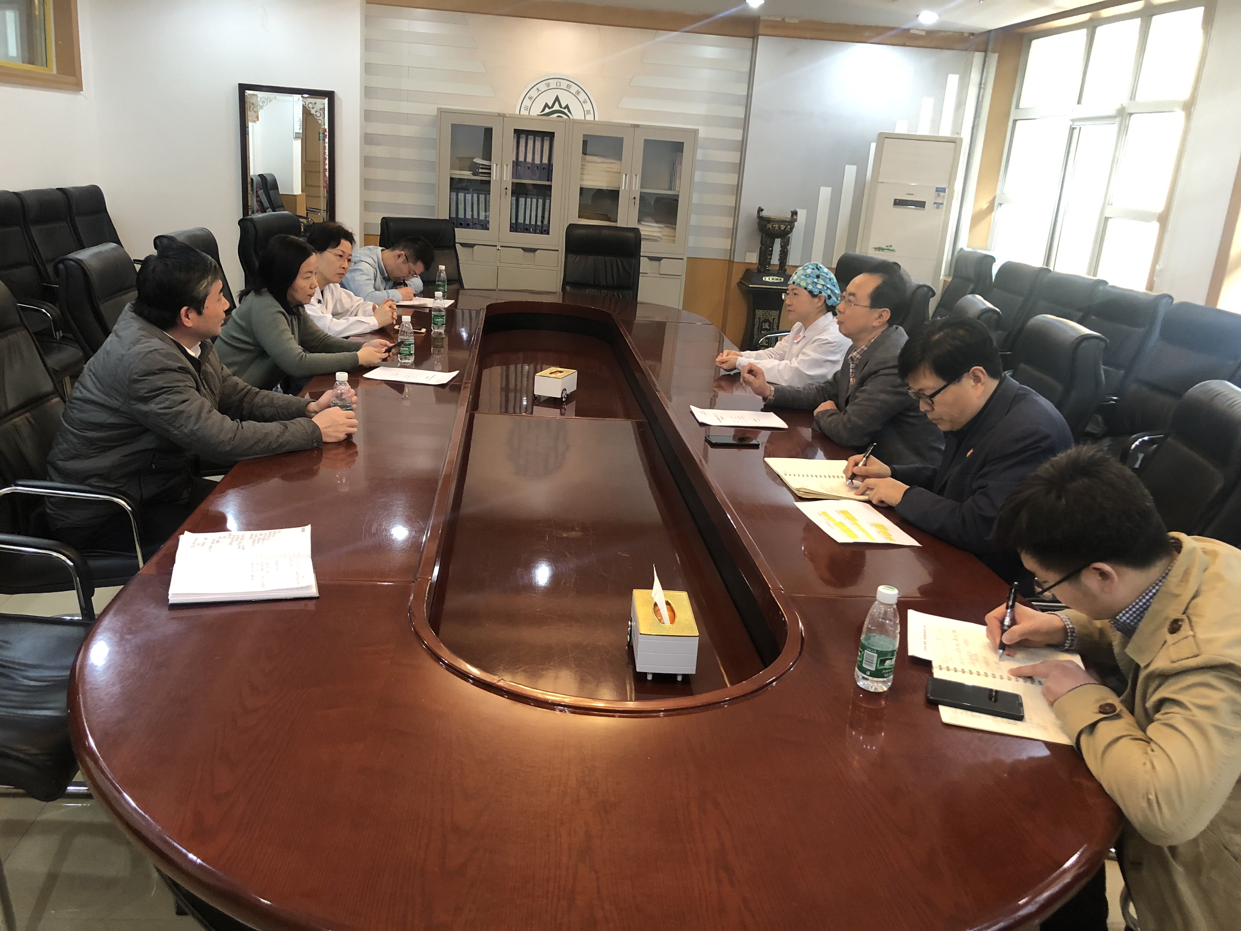 9159金沙申请大厅（口腔医院）召开口腔内科第一党支部样板支部创建推进会