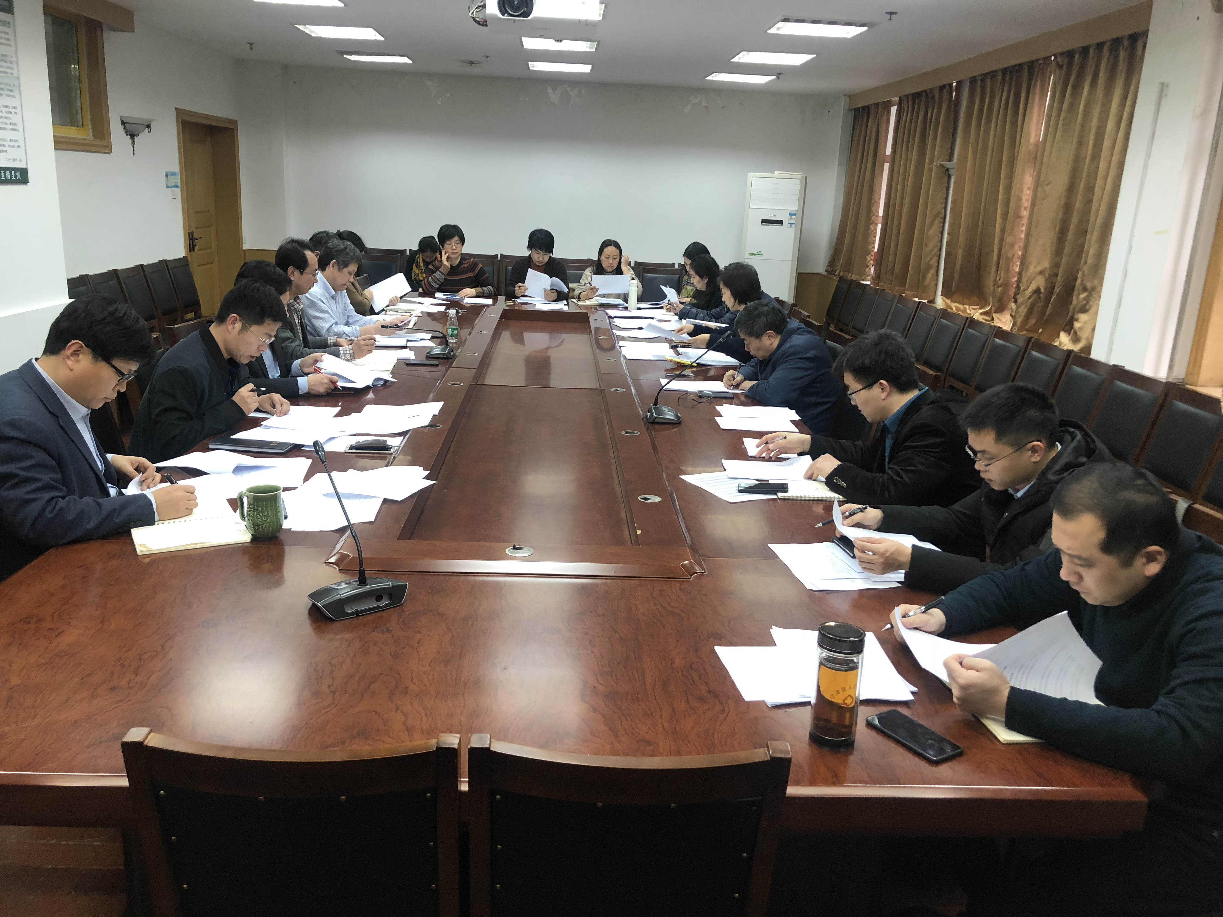 9159金沙申请大厅（口腔医院）召开党支部书记会议专题部署年度考核评优工作